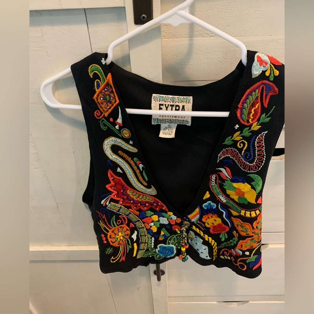 Embroidered sequenced vest